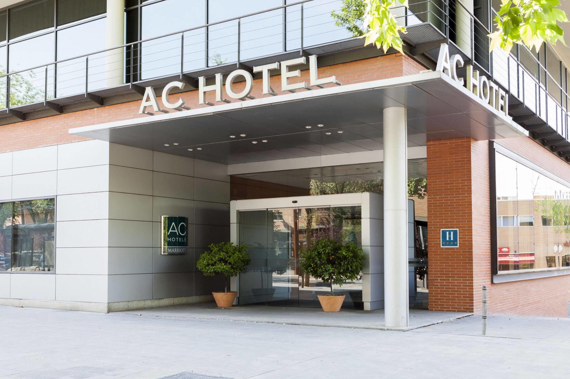 Ac ホテル グアダラハラ スペイン エクステリア 写真